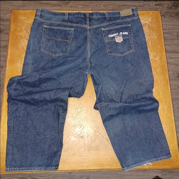Vintage Mens Tommy Hilfiger Dark Blue Tapered Denim Jeans THJ Size 54/30 - Picture 2 of 8